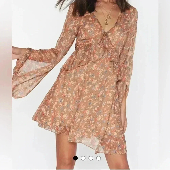 Nasty Gal collection dress floral chiffon  size large - Picture 1 of 7